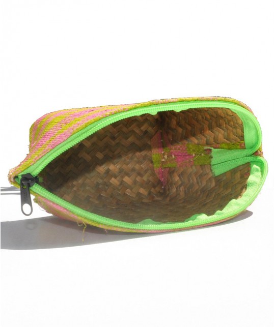 Raffia cosmetic bag green & pink l'Officina Paris beauty natural handcrafted Summer beach trendy