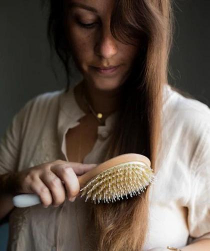 Detangling Hair Brush Boar & Nylon Bristles natural wood BACHCA Paris l'Officina
