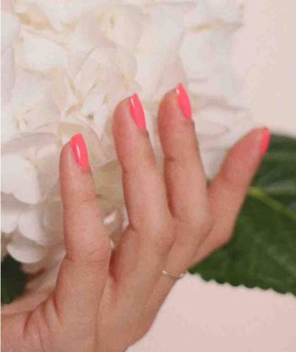 Pink Nail Polish GREEN Manucurist Capucine candy orange l'Officina Paris