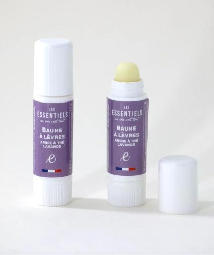 Bio Lippenpflege Stift Teebaum Lavendel Lipbalm Herpes Tea Tree Naturkosmetik Les Essentiels l'Officina Paris