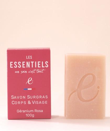 Organic moisturizing soap mature skin Geranium Rosa rose pink Les Essentiels natural cosmetics l'Officina Paris