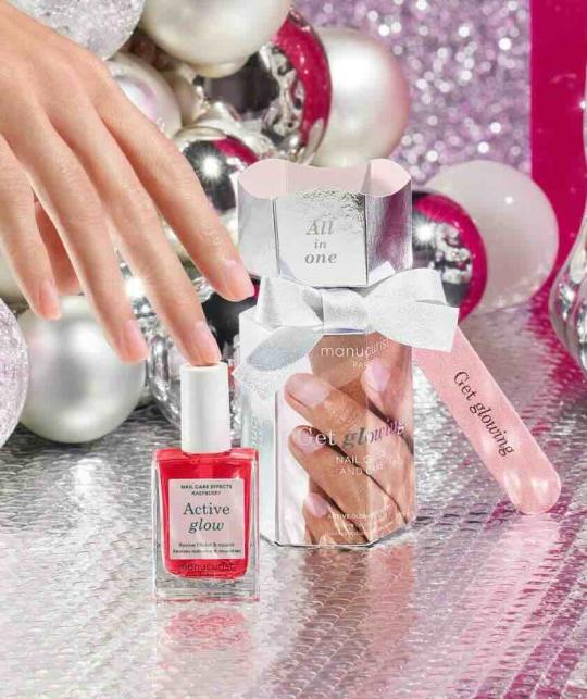 Active Glow Holiday Cracker Manucurist Green nail care polish rose color healthy glow Raspberry gift set Christmas