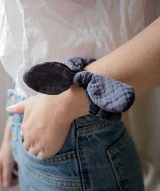 Cotton gauze Bow Scrunchie BACHCA blue muslin hair accessory kids children retro look l'Officina