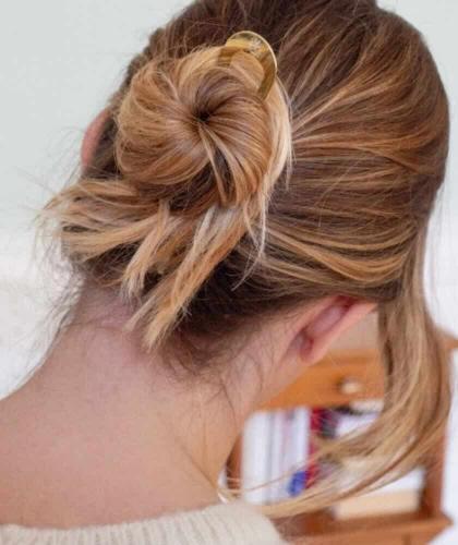 Pic à Chignon doré Pauline BACHCA coiffure bohème chic accessoire cheveux métal l'Officina Paris