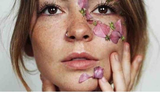 Madara Gesichtsmasken Peeling Naturkosmetik