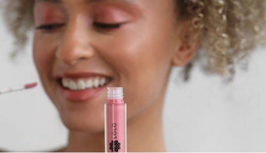 Gloss Lèvres Naturel LILY LOLO maquillage bio Boutique en ligne